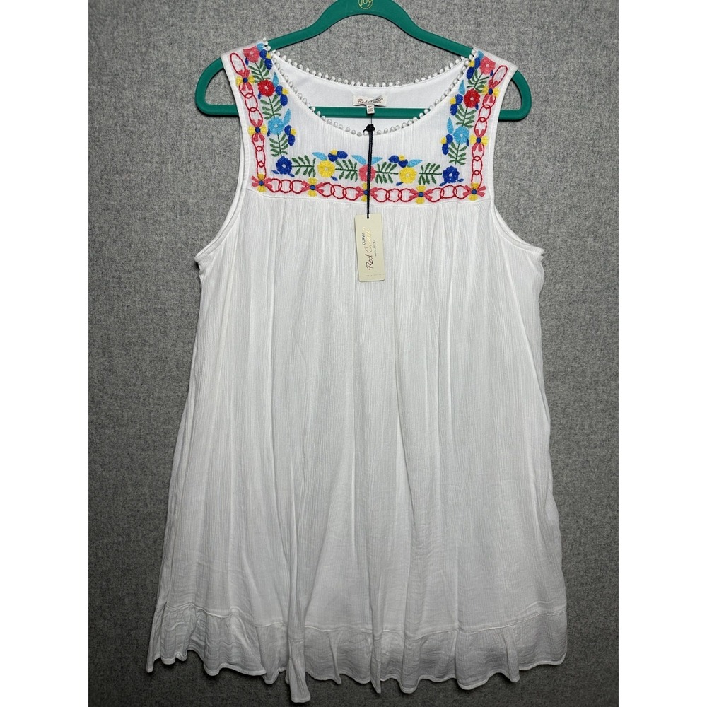 NWT Red Camel Curvy 1X Tank Top Embroidered Boho White Flowy Floral Cotton Blend